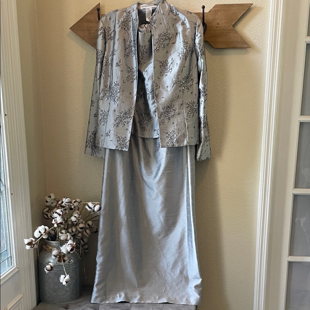 Jessica Howard Silver Floral Women's Dress Set